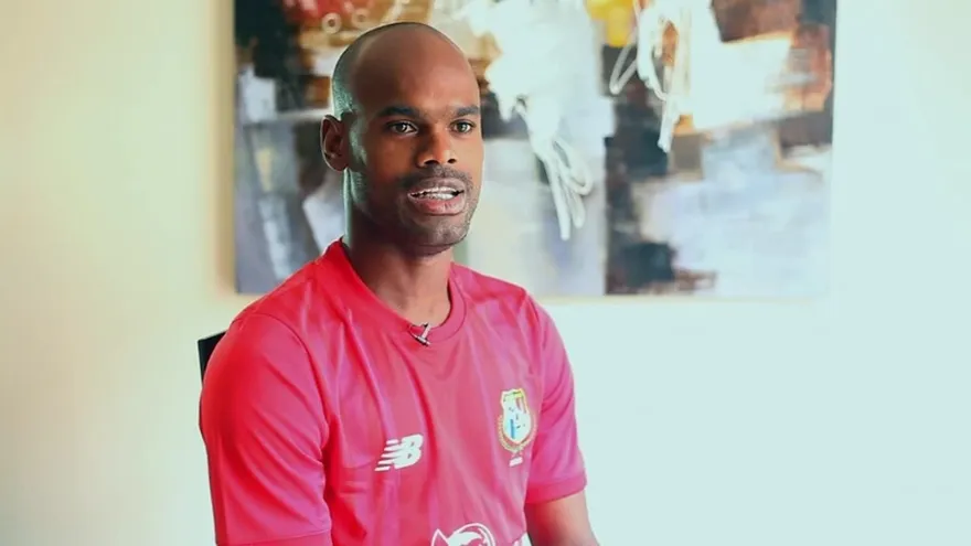 Pasión por el fútbol - Adolfo Machado