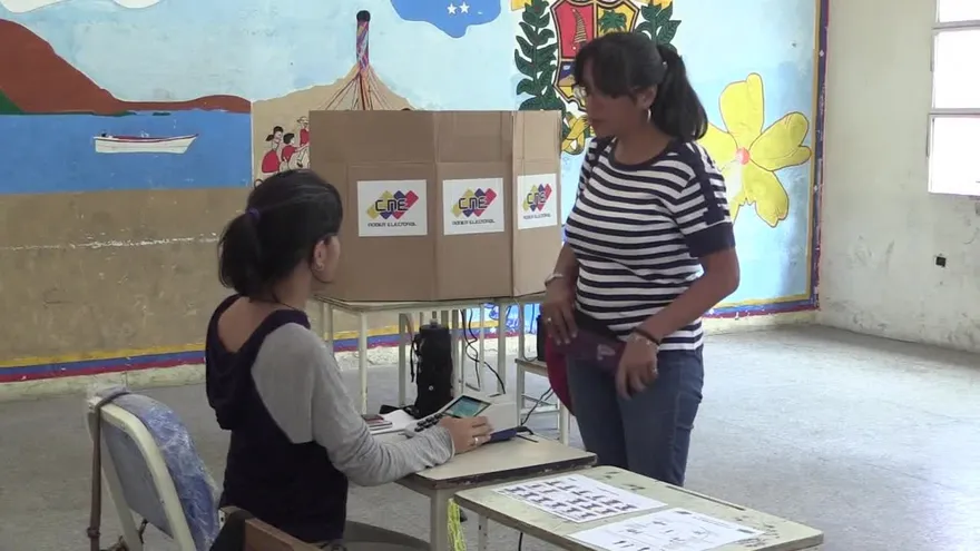 Maduro prueba la maquinaria chavista para elección presidencial