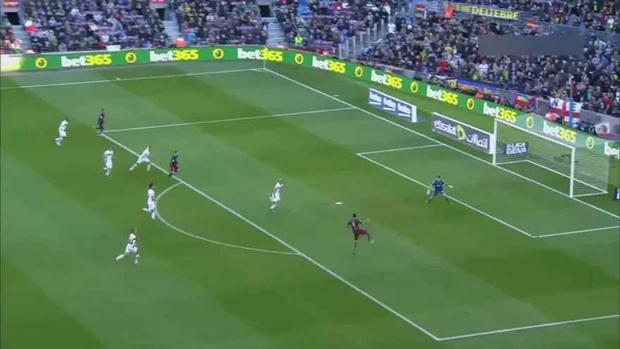 Barcelona venció a Granada con tres goles de Messi