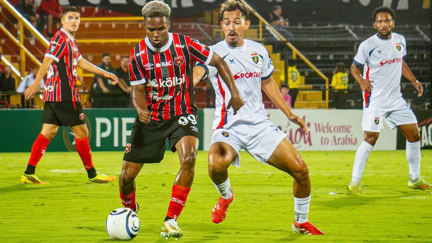 Plaza Amador y la Liga Deportiva Alajuelense se enfrentaron en la Copa Centroamericana