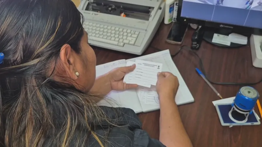 Entregan carné de manipulador de alimentos para festividad religiosa de Atalaya