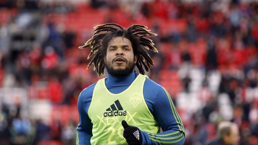 La lesión de Román Torres es seria según el DT del Seattle Sounders