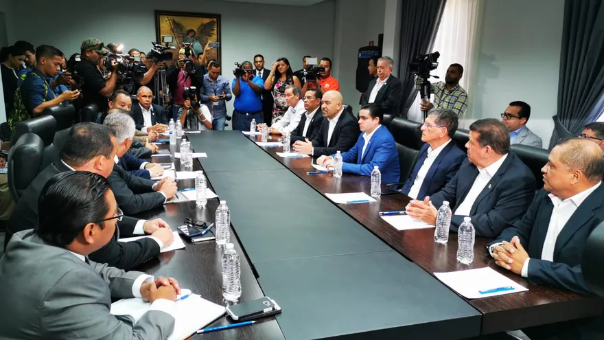 Se inicia reunión de transición en el Ministerio de Seguridad