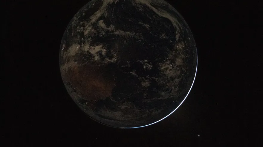 Foto de la Tierra tomada por Artemis II