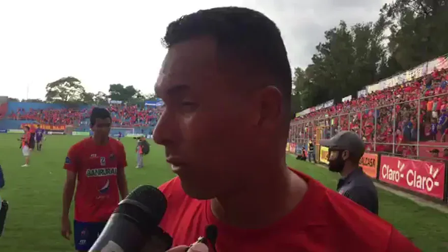 Blas Pérez y su entrevista luego de su debut en Guatemala