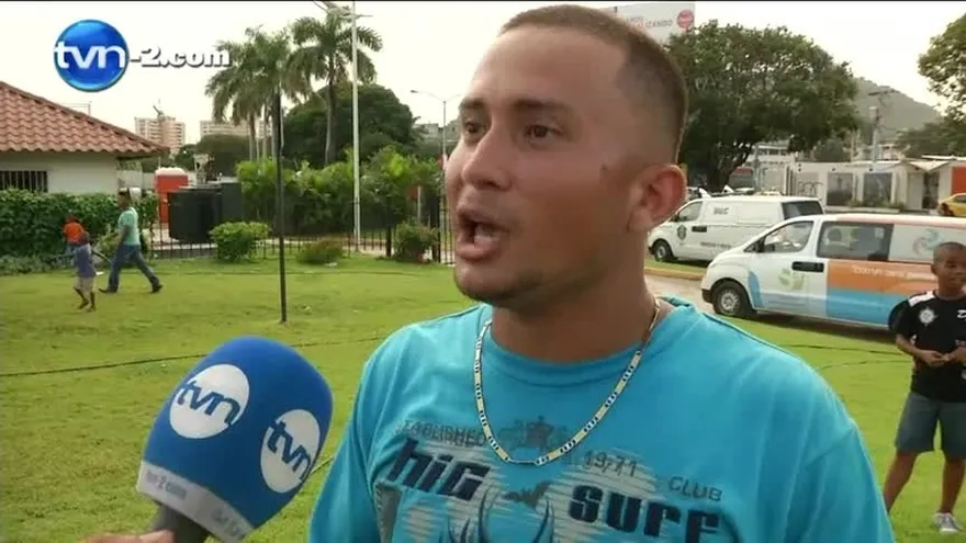 Cientos acuden a Cinta Costera por concierto