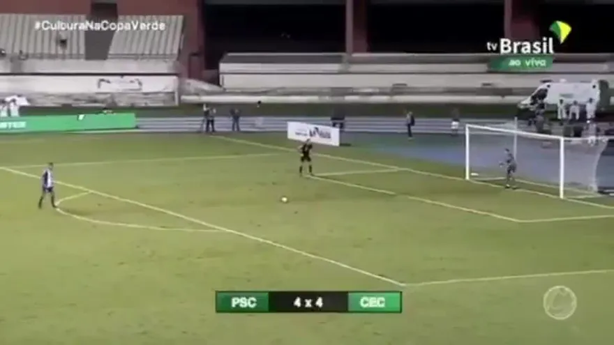 El peor penal cobrado en la historia del fútbol