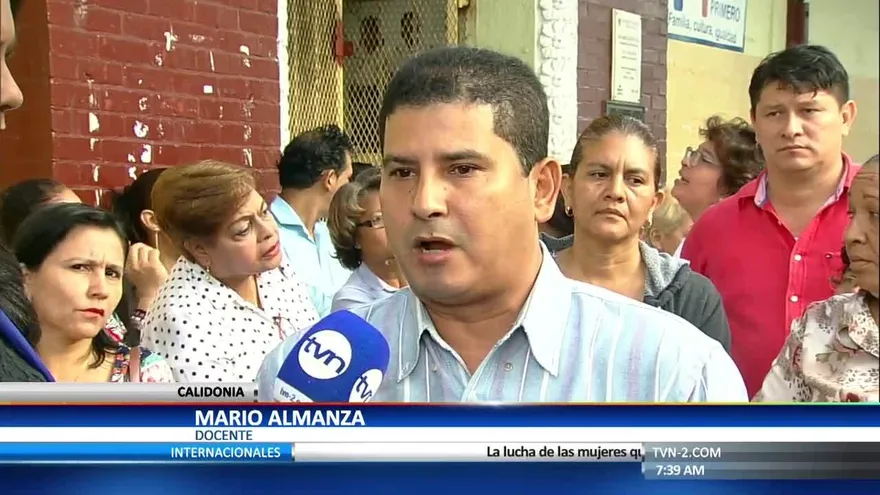 Maestros en la Escuela Pedro J. Sosa se declaran en huelga