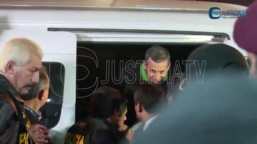 Fiscalía acusa de lavado a expresidente peruano Humala y esposa