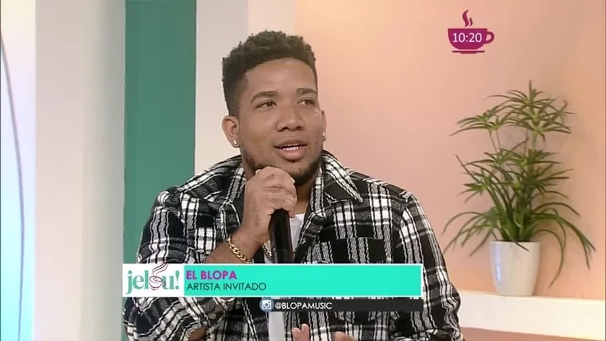 "El Blopa" le canta a la mujer que desprecia al hombre que la ama