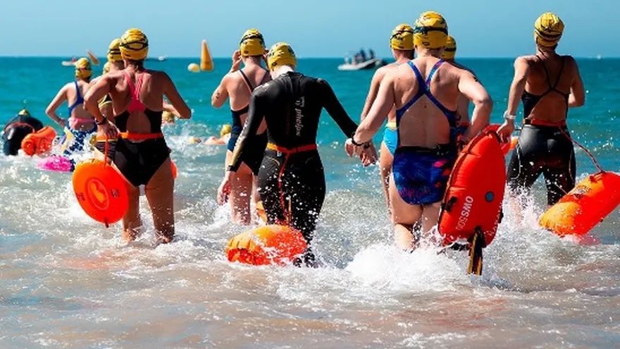 Calderón y Meneses brillan en el Oceanman Panamá 2022