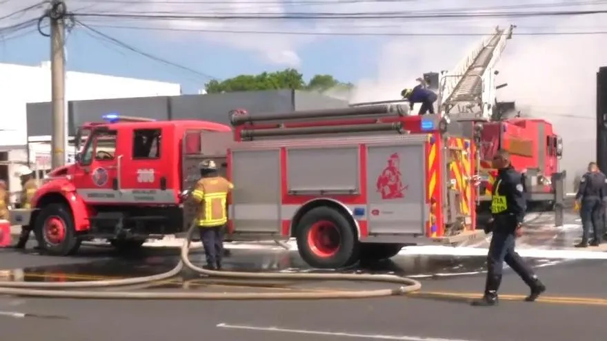 Imágenes del incendio en Vista Hermosa.