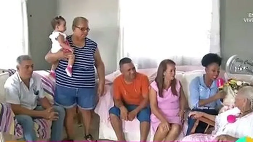 Zule se fue a celebrar un cumpleaños especial a Caimitillo