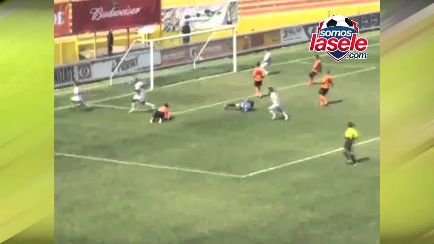 Gol de Orlando Rodríguez con Alianza F.C. de El Salvador