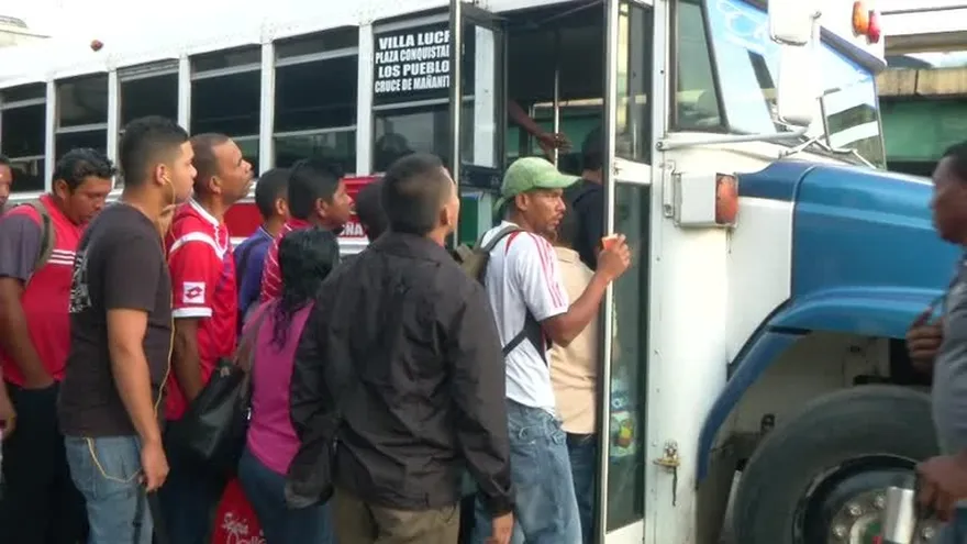 Panameños reaccionan a cambios en el Metro Bus