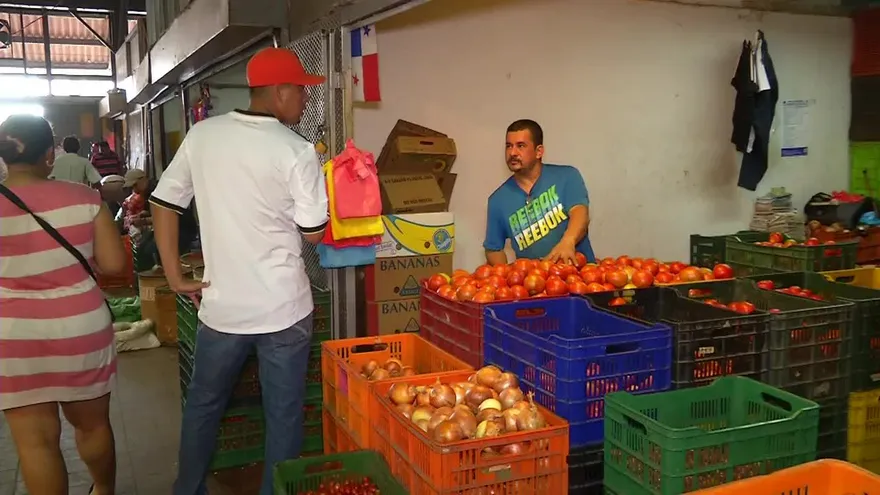 Tomateros emplazan al gobierno