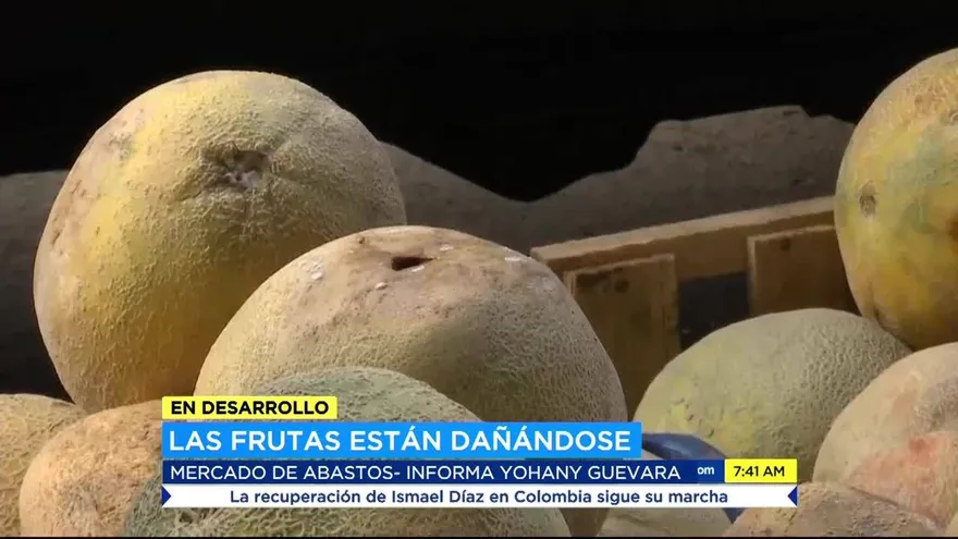 Disminuye la venta de frutas en el Mercado de Abastos