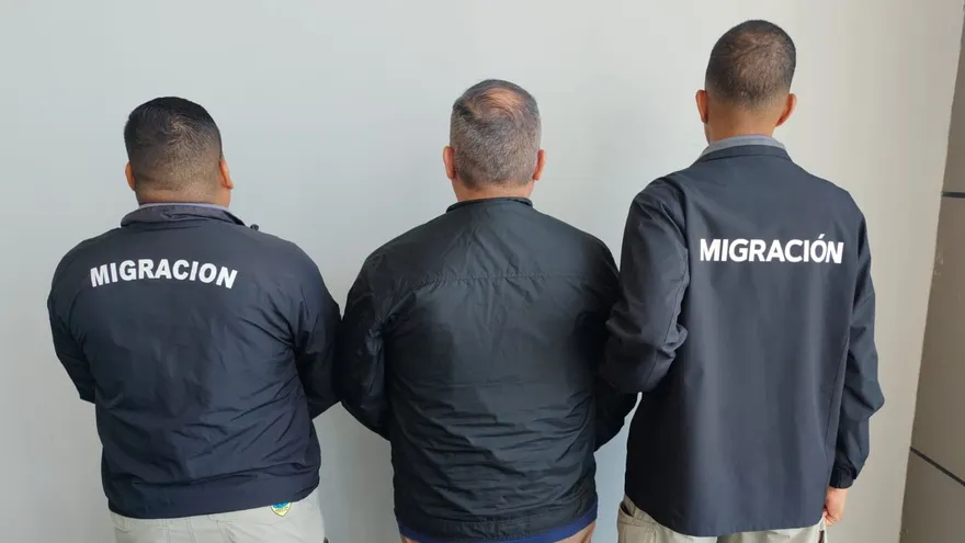 Hombre mexicano inadminitido en el aeropuerto de Tocumen por presuntamente estar vinculado al cartel de Nueva Generación