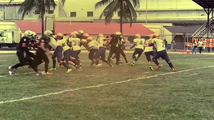 Semifinales: Owls vs Raiders Periodo 1