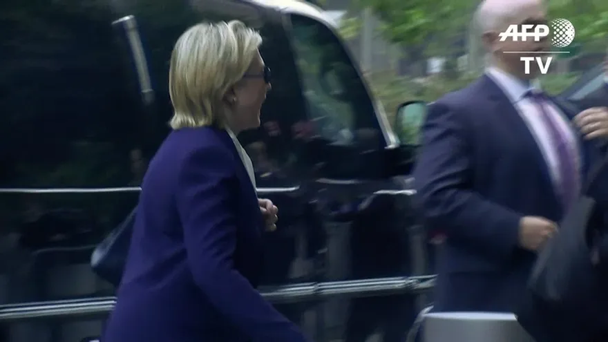 Clinton tiene neumonía y se deshidrató en acto del 11/9