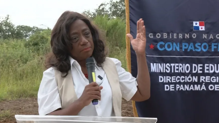 La ministra de Educación, Lucy Molinar.