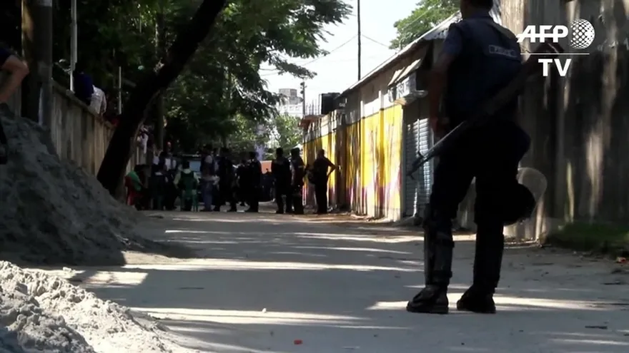 Muere autor intelectual de ataque a restaurante en Bangladés