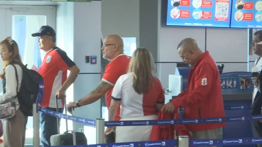 Panameños viajan a Canadá para apoyar a la selección