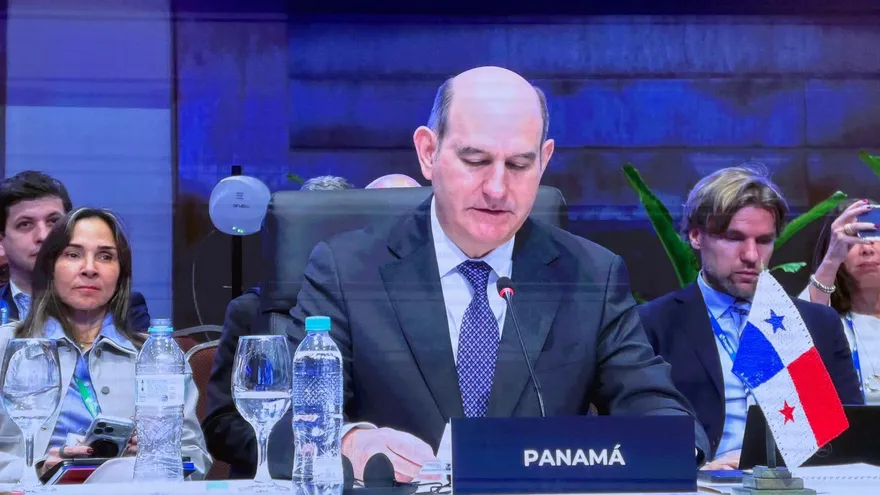 Felipe Chapman, ministro de Economía y Finanzas