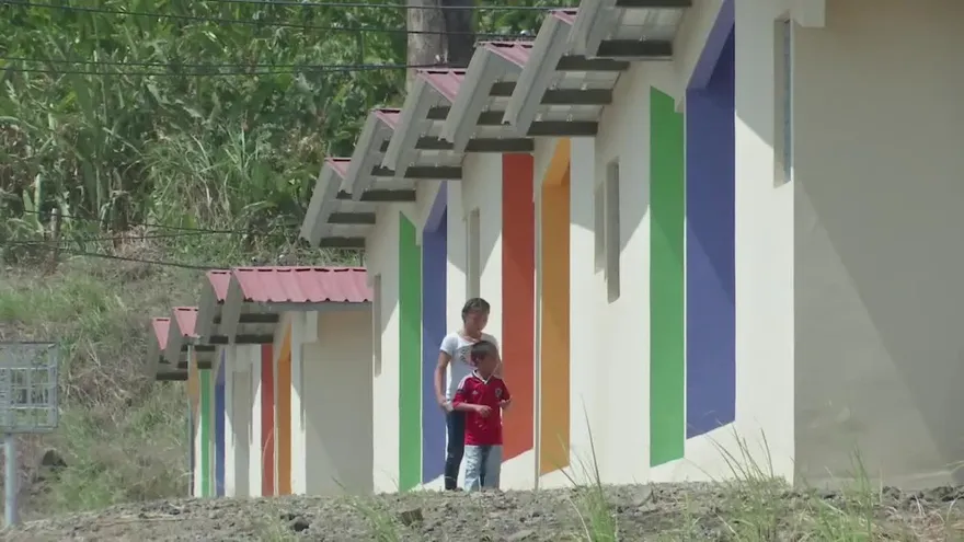 Miviot anuncia entrega de casas a familiares de Curundú en Kuna Nega