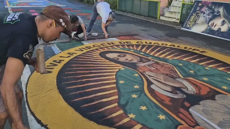Alfombristas de México y Ecuador se suman al Corpus Christi santeño