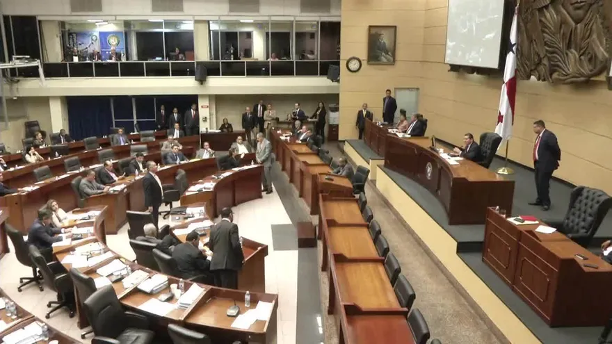 Diputados crean comisión para investigarse ellos mismos