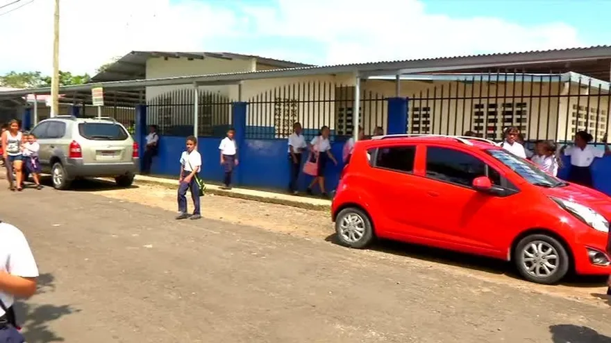 Denuncia de padre de familia por abuso a su hijo en plantel educativo