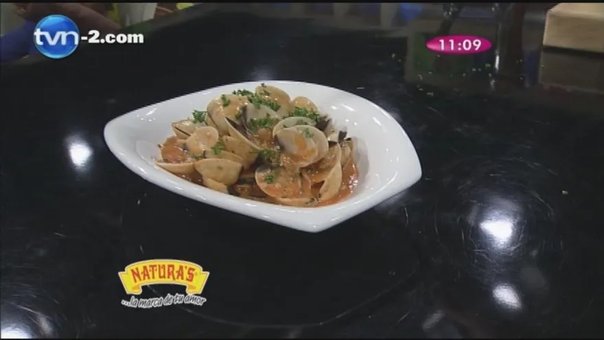 Almejas En Salsa Roja