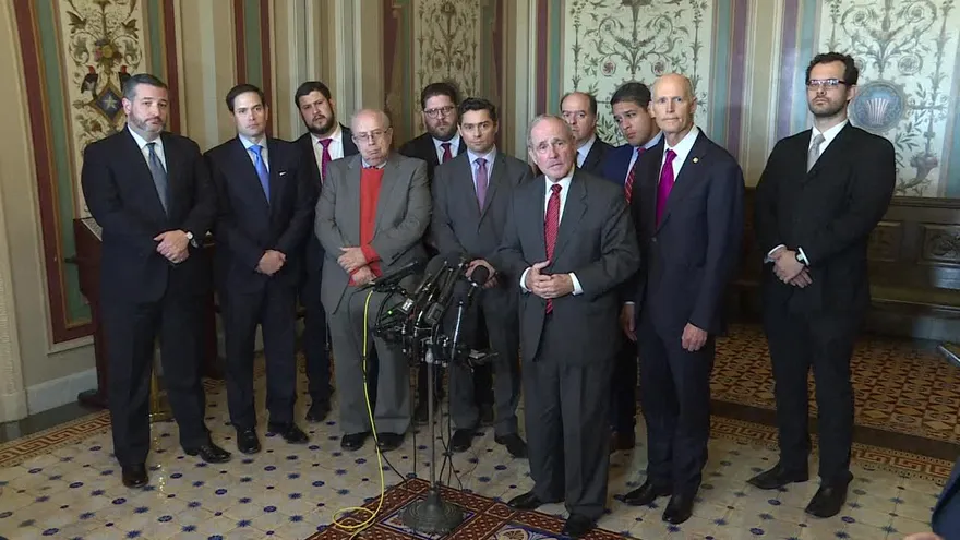 Senadores de EEUU instan a la UE a reconocer a venezolano Guaidó