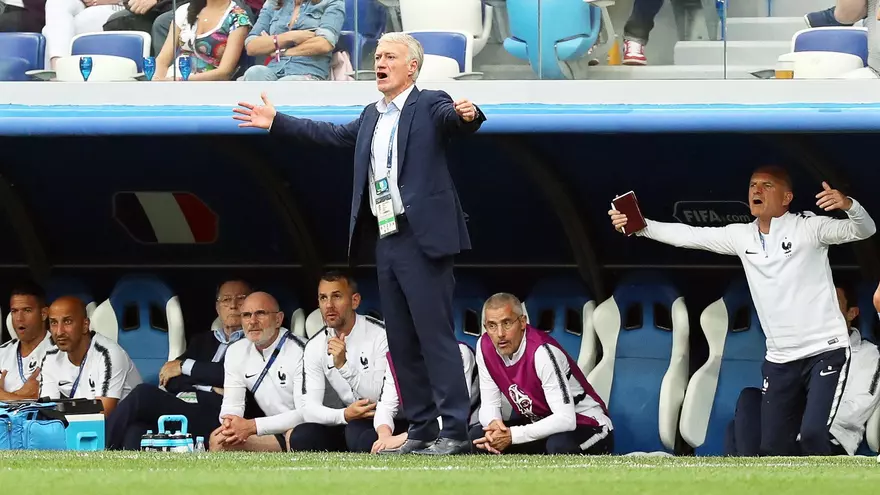 Deschamps destaca el "merecido triunfo ante un buen equipo de Uruguay"