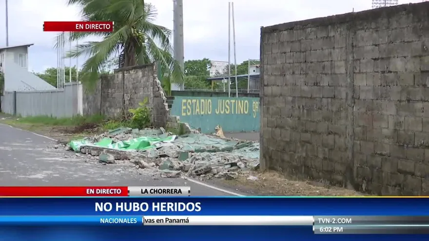 Cae muro del estadio Justino Salinas en La Chorrera