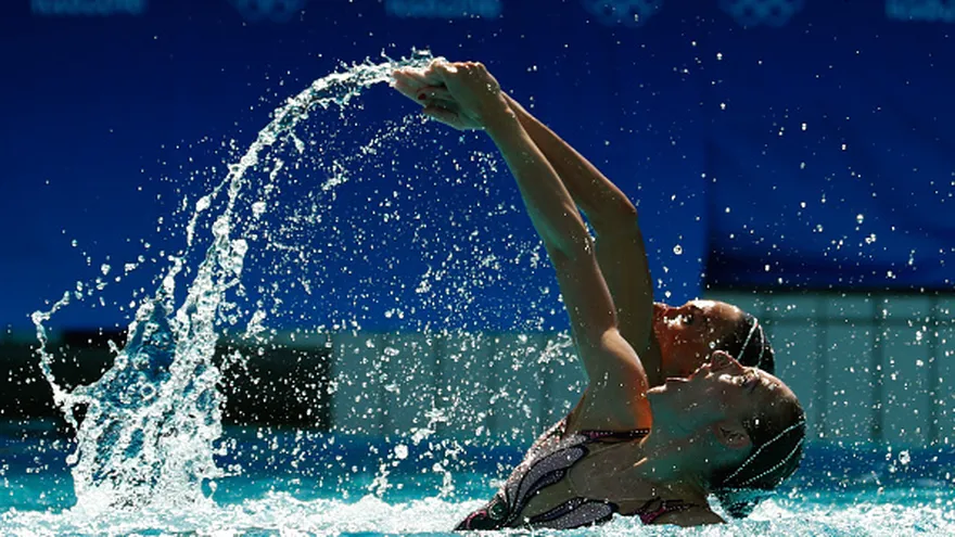 Ishchenko y Romashina se cuelgan el oro en nado sincronizado