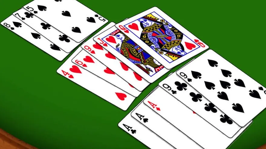 El blackjack, con sus reglas claras y su ritmo ágil, se adaptó de manera natural a este nuevo entorno