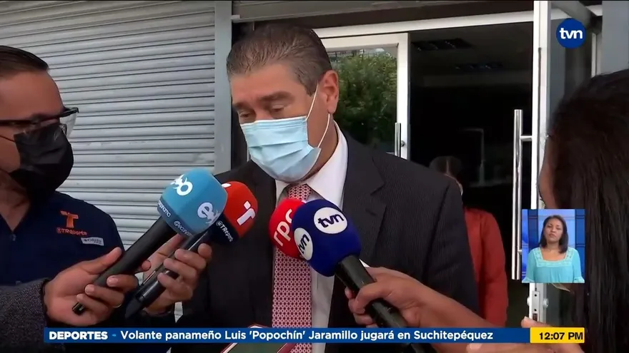 Abogado asesor del Minsa se reúne con fiscal que investiga vacunación clandestina