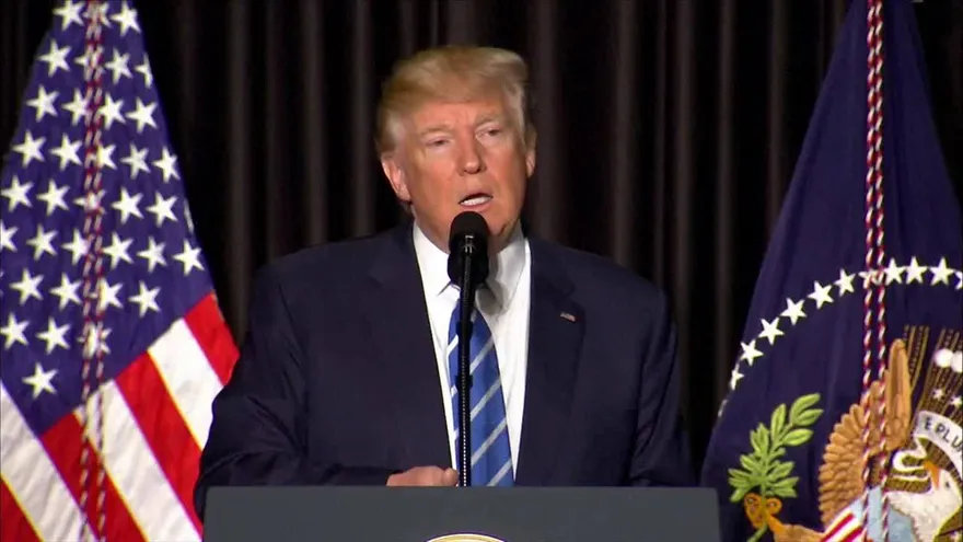 Corte mantiene bloqueo a decreto antimigratorio y Trump luchará