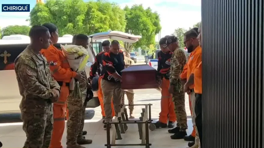 Despiden a rescatista del Sinaproc, Erick Sera, quien murió en medio de entrenamiento en Chiriquí