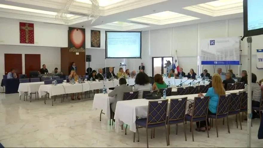 Reunión de partidos políticos