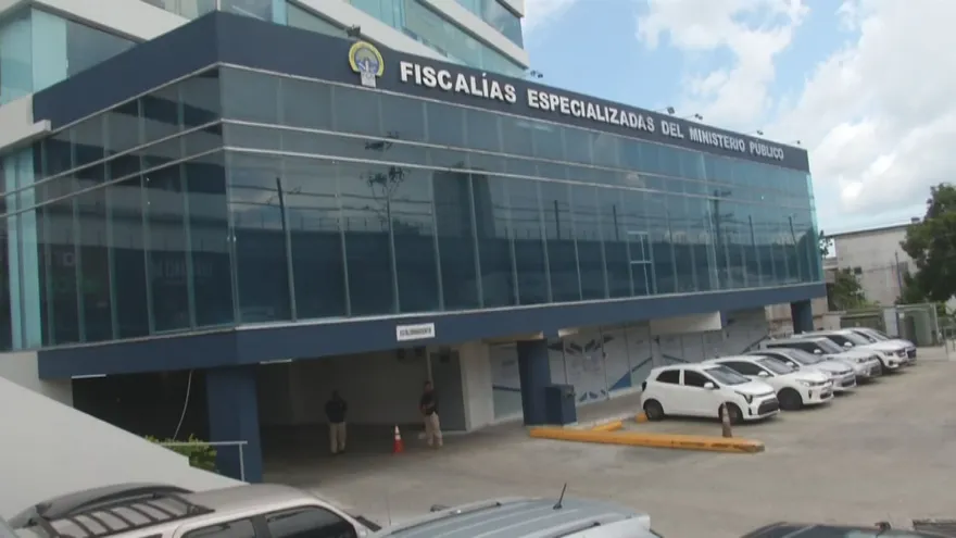 Meduca: Red de diplomas falsificados buscaba inflar puntajes para acceder a vacantes docentes