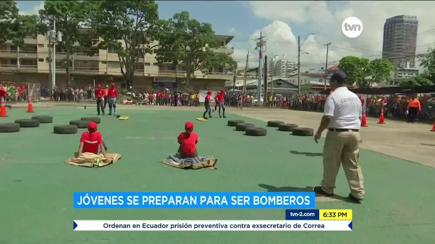 Jóvenes participaron de competencias de habilidades bomberiles
