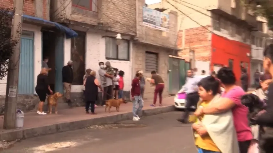 Fuerte sismo de magnitud 7,5 sacude a México