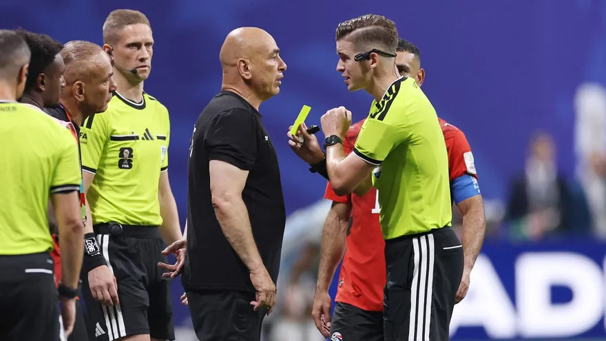 Egypt asks FIFA to ban referee from World Cup after loss to Argentina