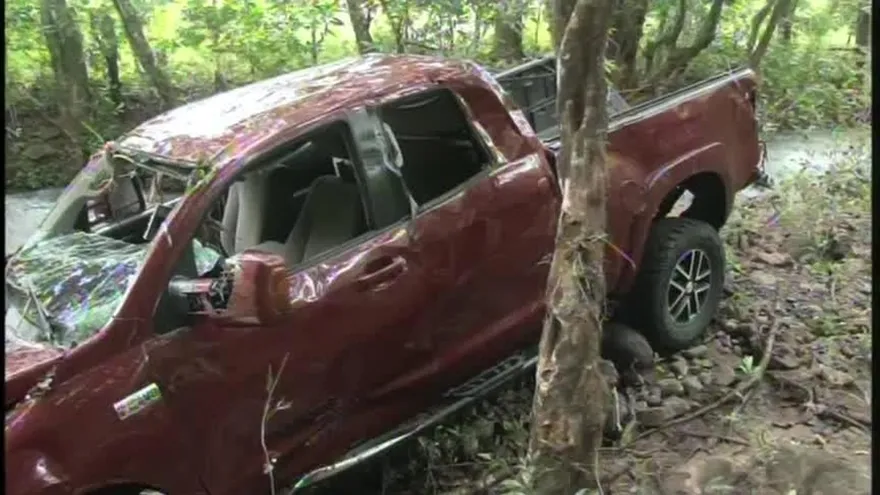 Cabeza de agua arrastra vehículo en Veraguas