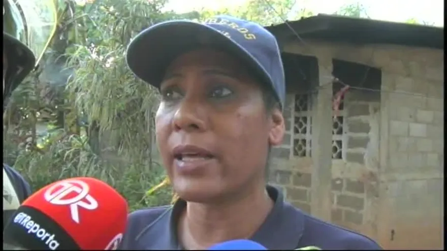 Incendio de residencia en Herrera deja dos cuartos calcinados