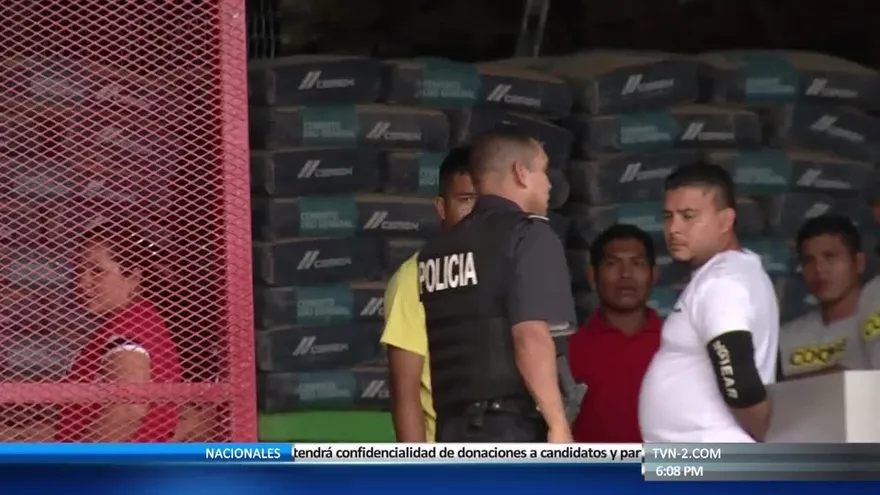 Roban en local comercial en la 24 de diciembre