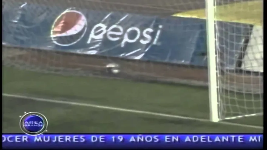 Mire aquí el gol de Álvaro Salazar (Iztapa) anotado a Comunicaciones en Guatemala